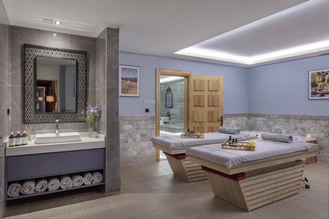 Kervansaray Lara Hotel