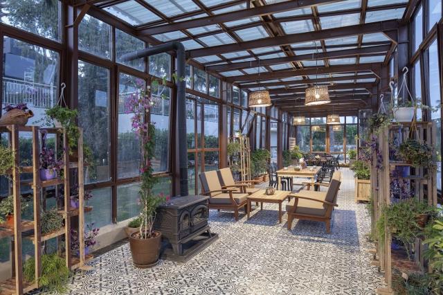 Kervansaray Lara Hotel