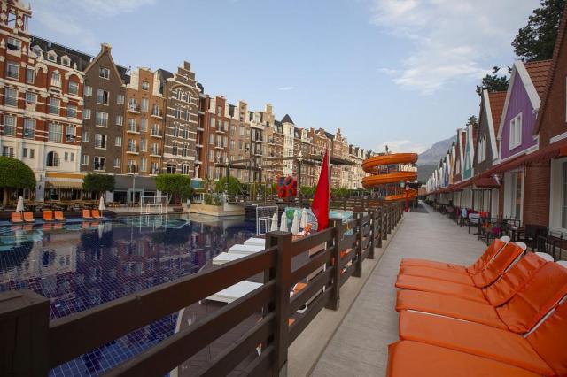 Orange Country Resort