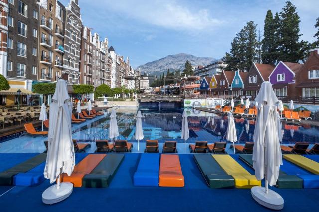 Orange Country Resort