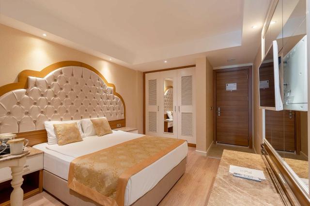 Oz Hotels Side Premium