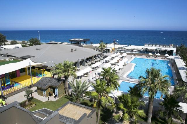 Sailors Beach Club