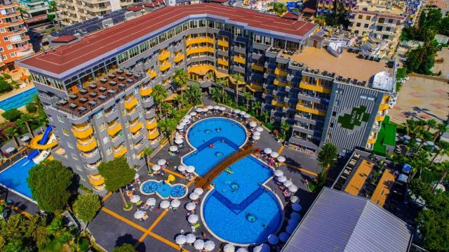 Grand Santana Hotel
