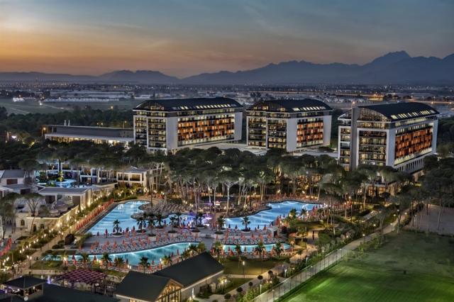 Trendy Hotel Lara