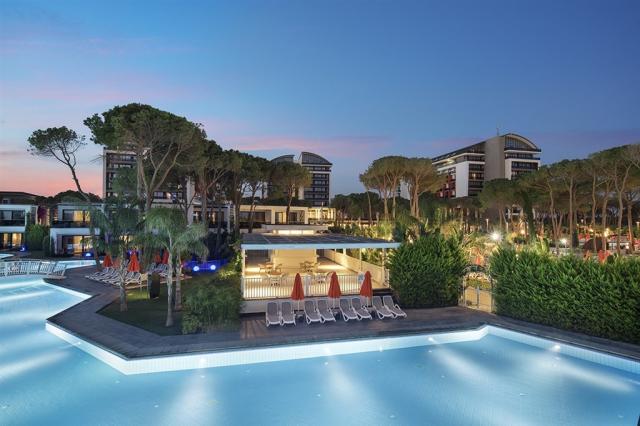 Trendy Hotel Lara