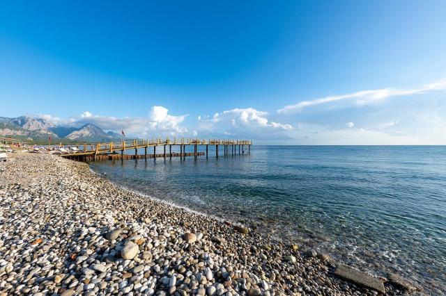 Viking Nona Beach Hotel