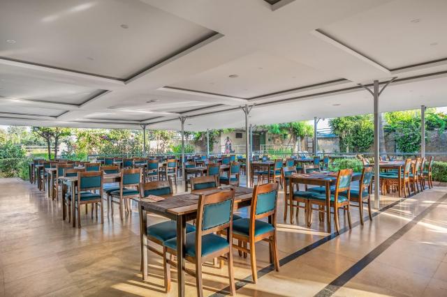 Arsi Blue Beach Hotel