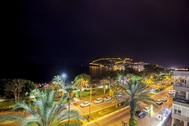 Arsi Enfi City Beach