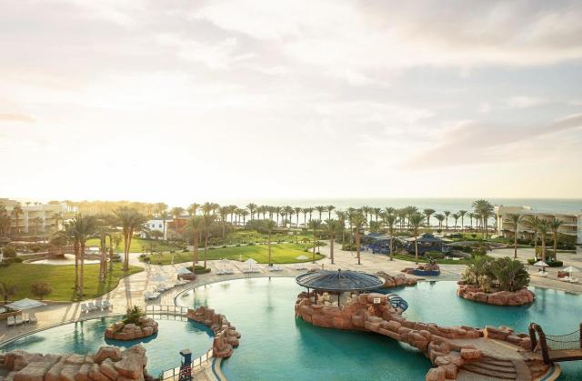 Palm Royale Soma Bay