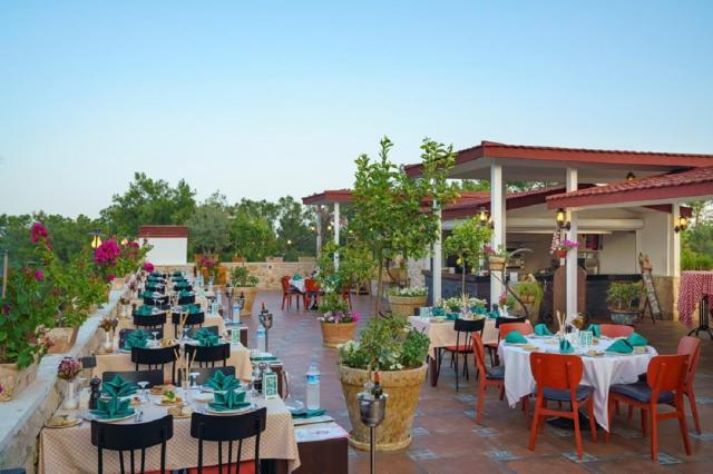 Pirates Beach Club