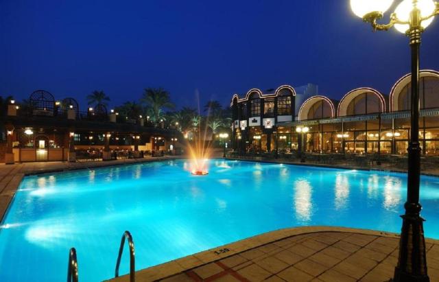 Pyramids Resort by Jaz (ex. Oasis)- Nílusi hajóút- Luxor