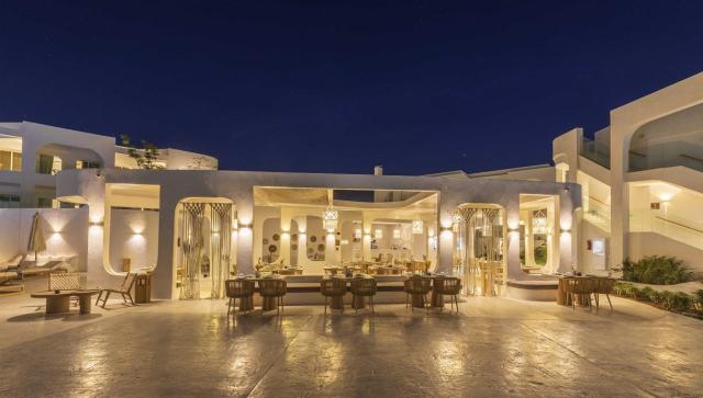 Meraki Resort