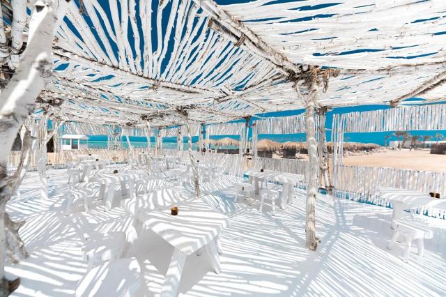 Meraki Resort