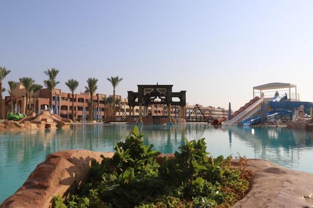 Sunny Days El Palacio Hotel