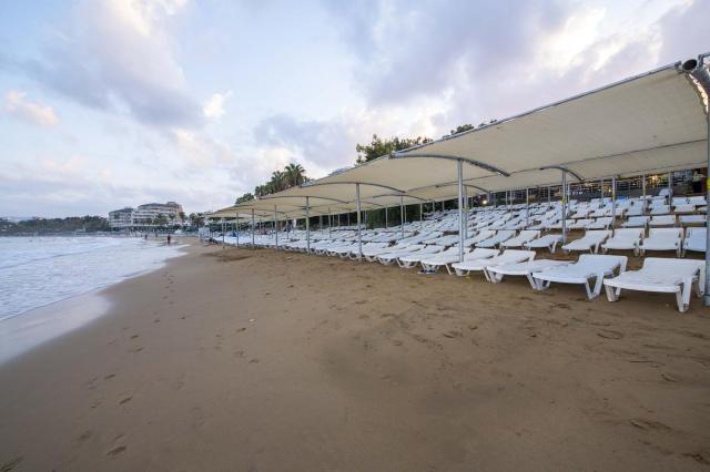 Armas Green Fugla Beach