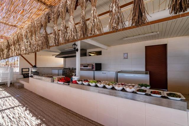The Garden Beach Hotel 