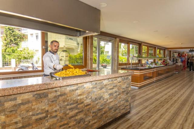 Selenium Hotel