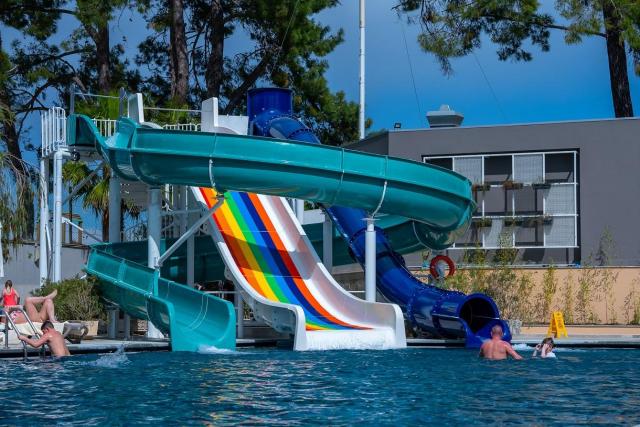 Akra Kemer