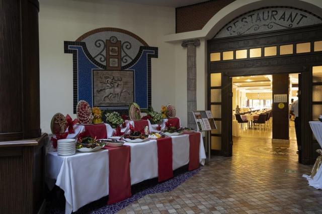 Villa Side Hotel