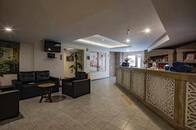 Villa Side Hotel