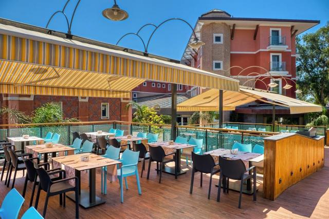 Club Mega Saray