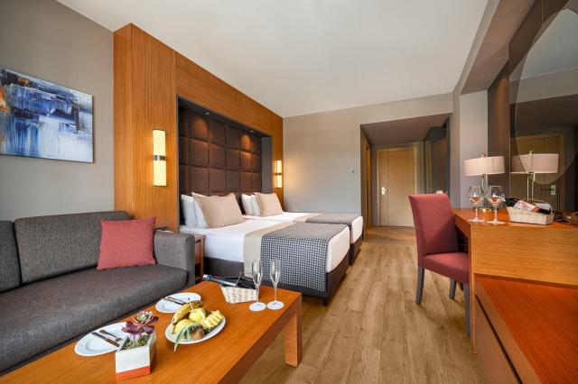 Gravel Hotels Selec