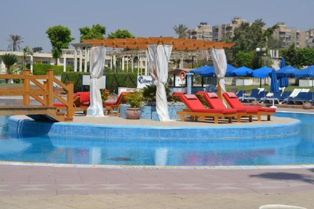 Pyramids Park Resort - Nílusi hajóút - Luxor