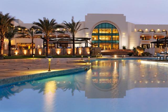 Helnan Dreamland - Nílusi hajóút - Movenpick Resort Soma Bay