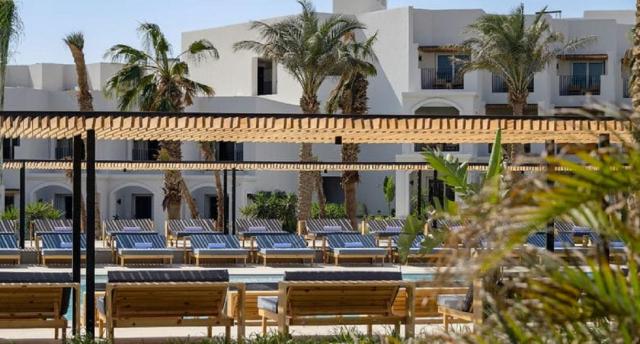 Serry Beach Resort