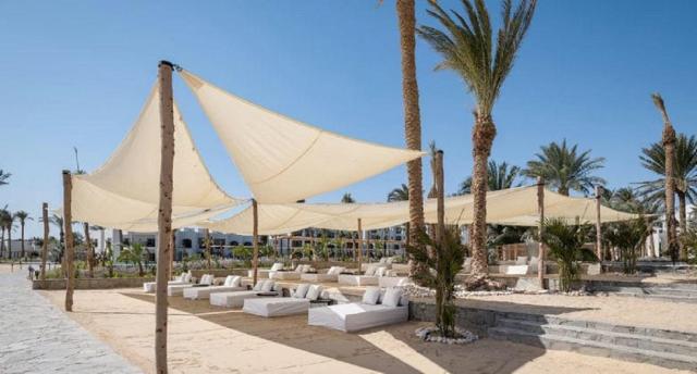 Serry Beach Resort