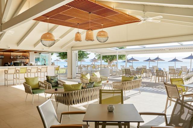 Delfinia Hotel 