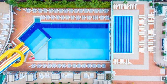 Dream World Resort & Spa