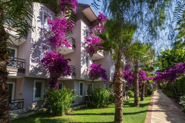 Club Dizalya Hotel