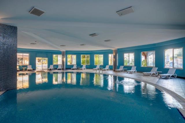 Lake & River Side Hotel & Spa