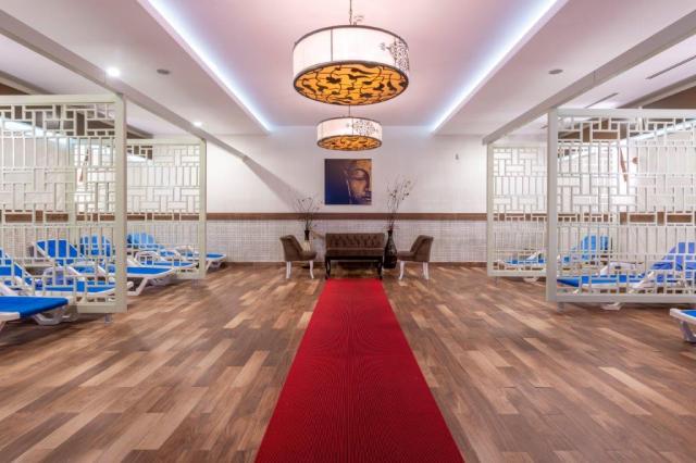 Lake & River Side Hotel & Spa