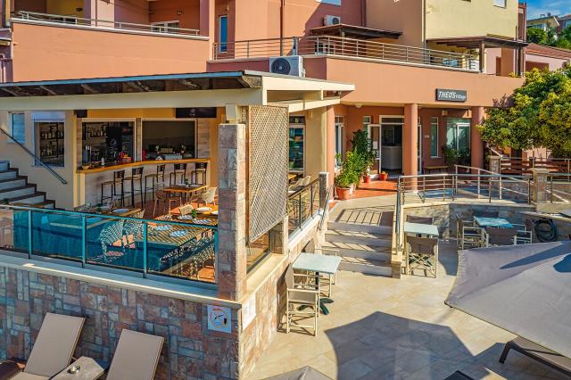 Hotel Theos Village