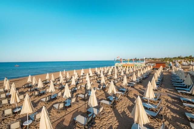 Vox Maris Resort