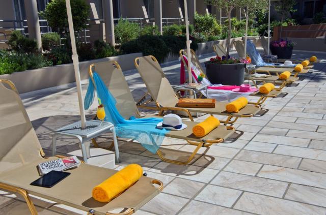 Minos Hotel