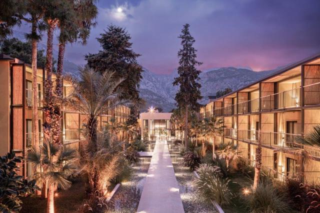 Balmy Beach Resort