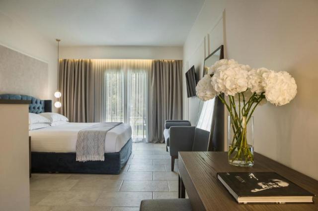 Thalassa Boutiqe