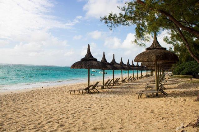 Crystals Beach Resort Belle Mare