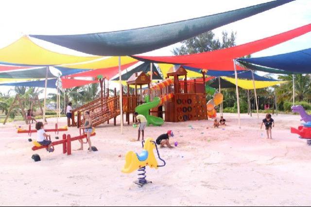 Crystals Beach Resort Belle Mare