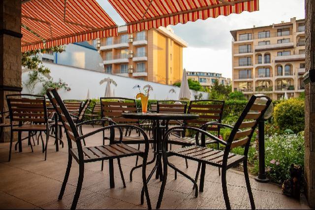 Rose Village Aparthotel