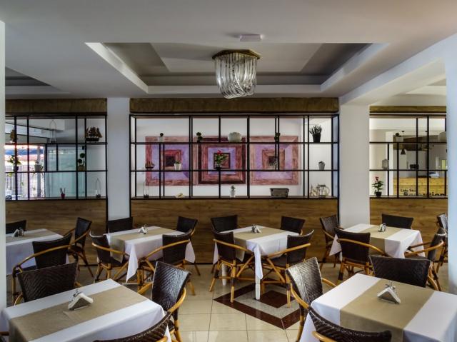 Lido Star Beach Hotel