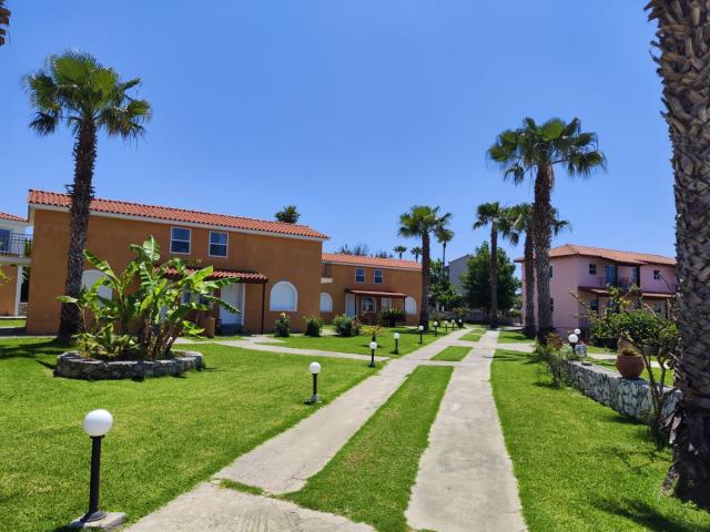 Bessies Village