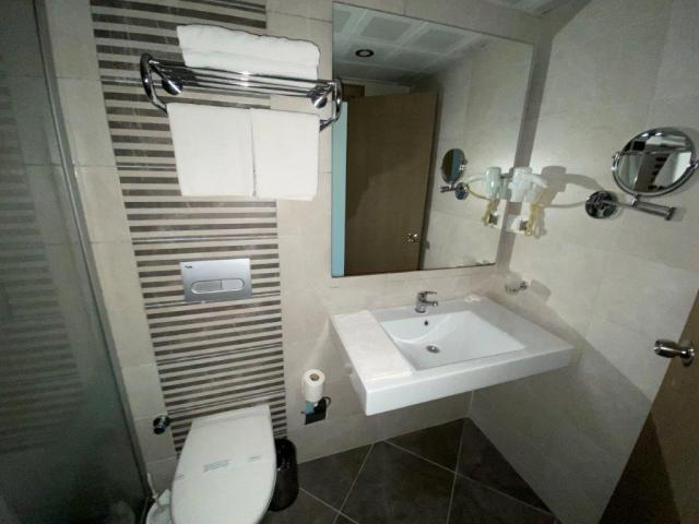 Acar Hotel
