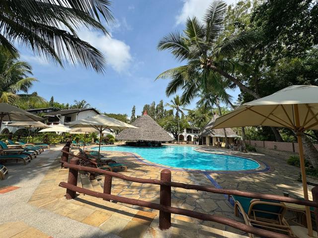 Pinewood Beach Resort & Spa