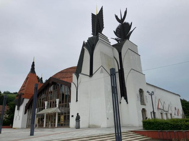 ORCHIDEÁK KAVALKÁDJA SZLOVÉNIÁBAN - Lendván bort kóstolunk - Energia parkban feltöltődünk!