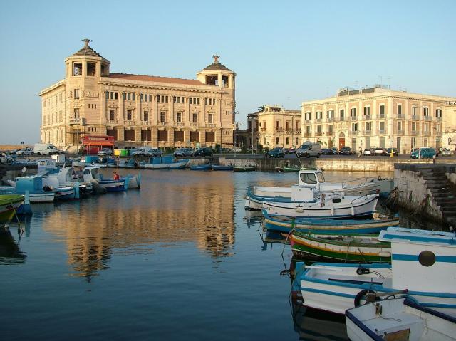 TAVASZKÖSZÖNTŐ TAORMINÁBAN - Szicíliai varázslat: Siracusa - Catania - Etna - Taormina