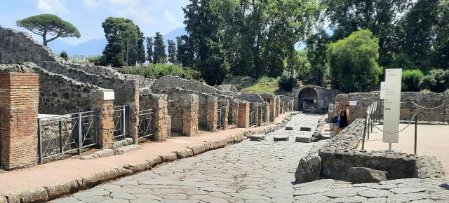 OLASZORSZÁGI NAGYKÖRUTAZÁS - Az európai kultúra bölcsője: Firenze-Róma-Nápoly-Orvieto és Capri-sziget